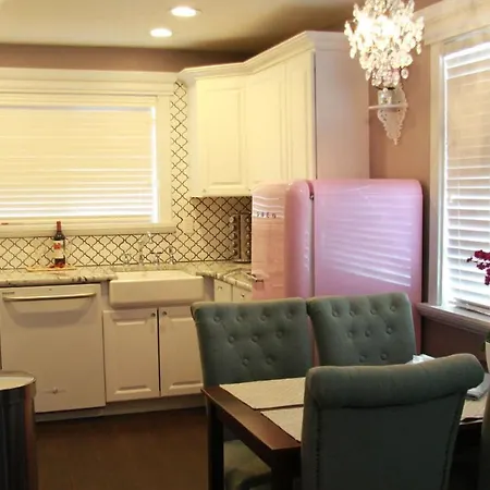 The Pink Fridge Apartment